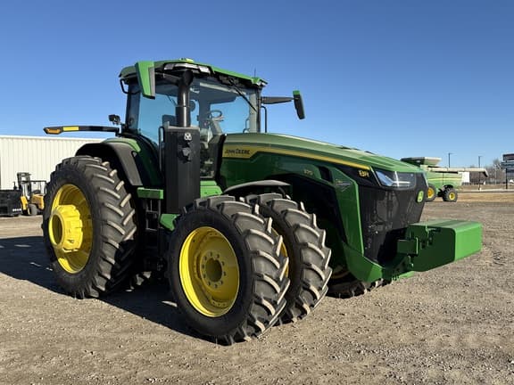 Image of John Deere 8R 370 Primary image