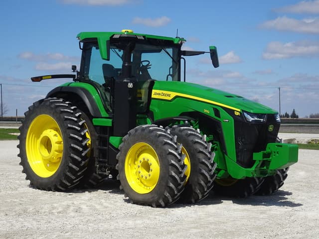 Image of John Deere 8R 370 equipment image 1