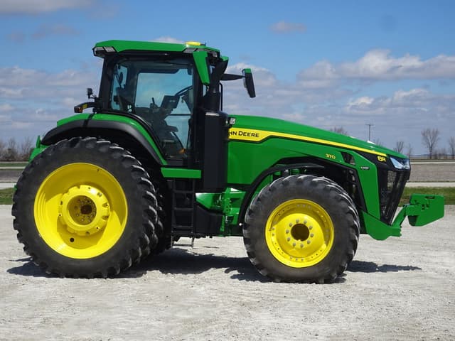 Image of John Deere 8R 370 equipment image 3