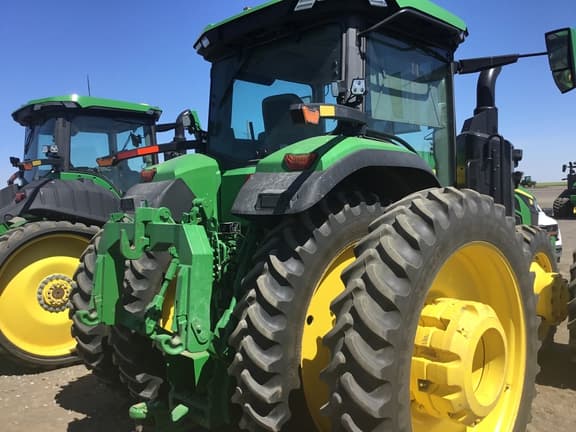 Image of John Deere 8R 370 equipment image 1