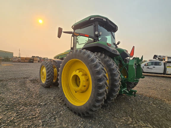 Image of John Deere 8R 370 equipment image 2