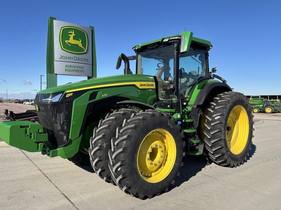 2025 John Deere 8R 370 Equipment Image0