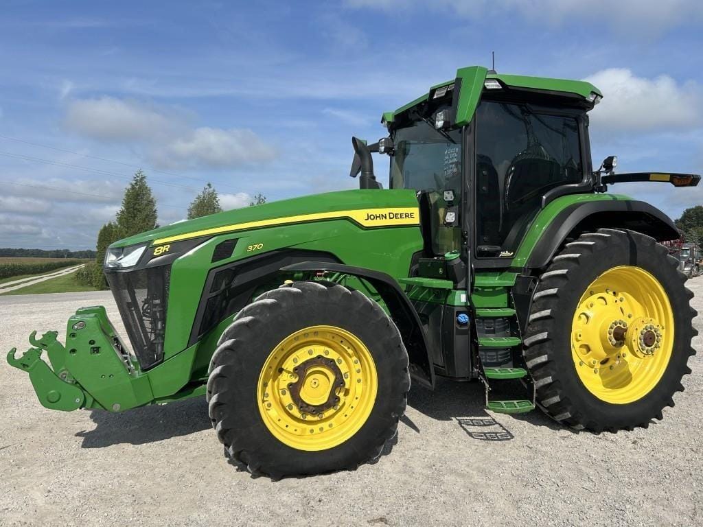 2025 John Deere 8R 370 Equipment Image0