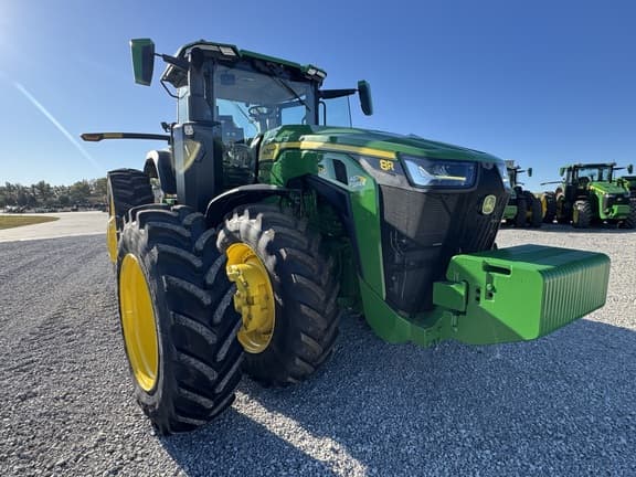 Image of John Deere 8R 370 equipment image 1