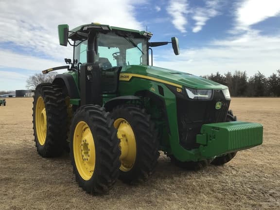 Image of John Deere 8R 370 equipment image 2