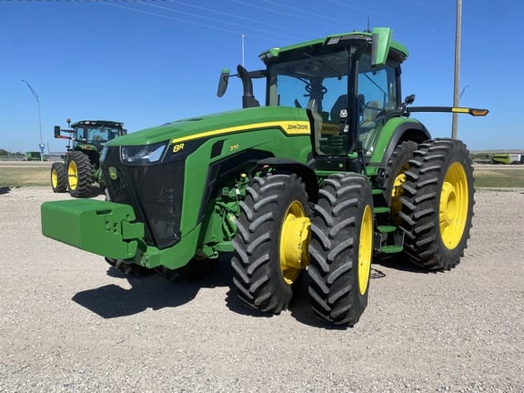 2025 John Deere 8R 370 Equipment Image0