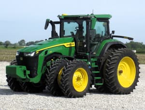 2025 John Deere 8R 370 Image
