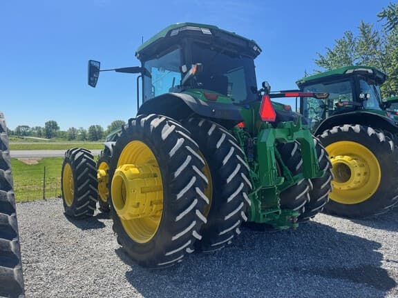 Image of John Deere 8R 370 equipment image 1