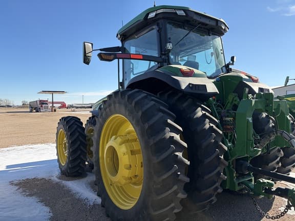 Image of John Deere 8R 370 equipment image 4