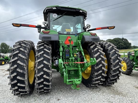 Image of John Deere 8R 370 equipment image 4