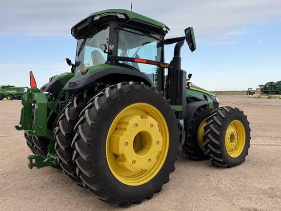 Image of John Deere 8R 370 equipment image 4