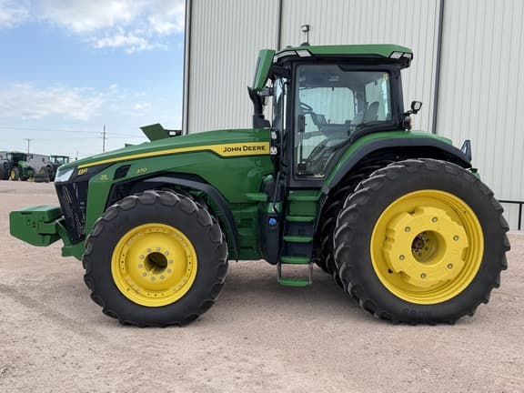 Image of John Deere 8R 370 equipment image 1