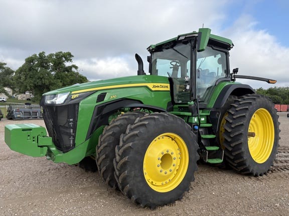 2025 John Deere 8R 370 Equipment Image0