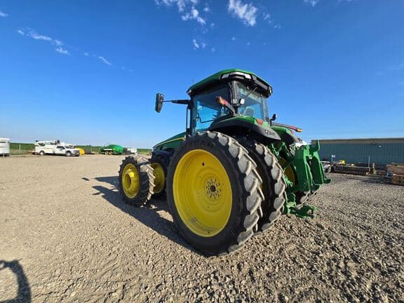 Image of John Deere 8R 370 equipment image 2