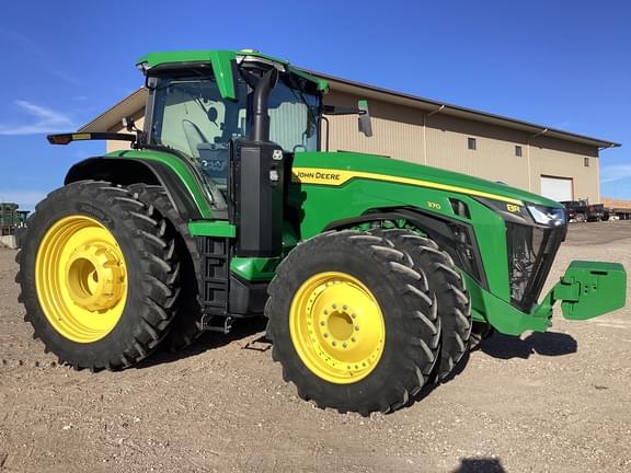 Image of John Deere 8R 370 equipment image 2