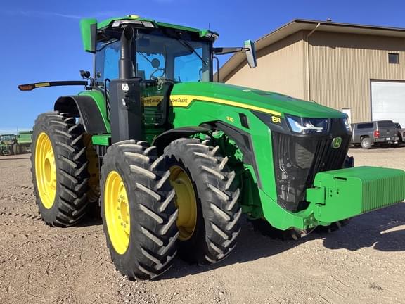 Image of John Deere 8R 370 equipment image 1