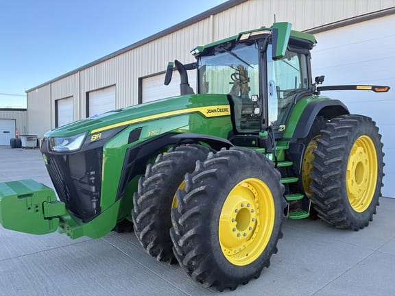 2025 John Deere 8R 370 Equipment Image0