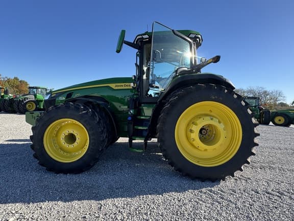Image of John Deere 8R 370 equipment image 4