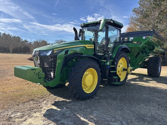 Image of John Deere 8R 370 equipment image 1