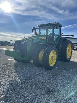 Image of John Deere 8R 370 equipment image 1