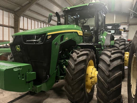 Image of John Deere 8R 370 equipment image 1