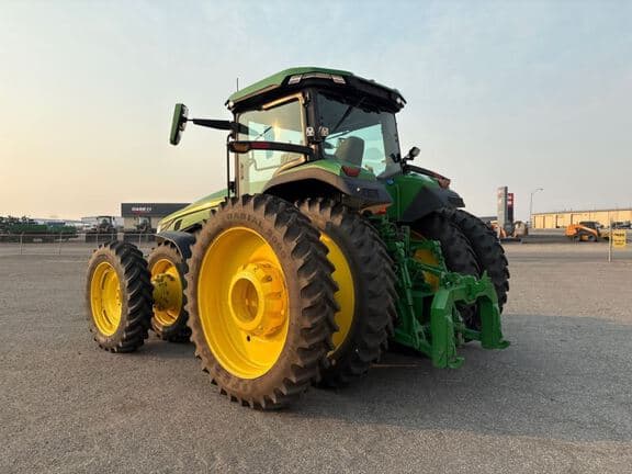Image of John Deere 8R 370 equipment image 3