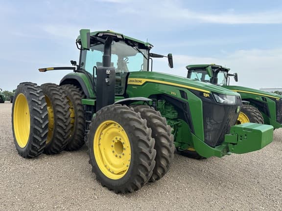 Image of John Deere 8R 370 Image 1