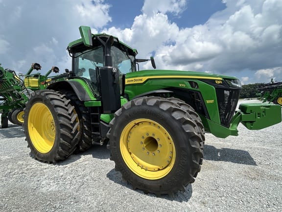 2025 John Deere 8R 370 Equipment Image0