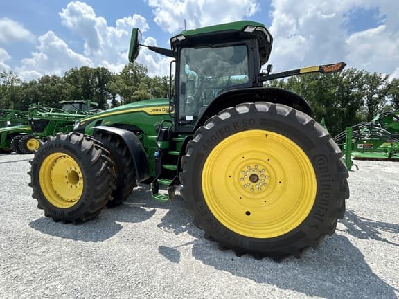Image of John Deere 8R 370 equipment image 2