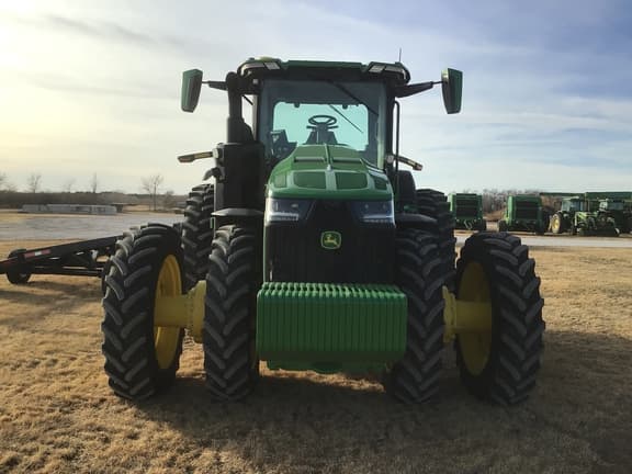Image of John Deere 8R 370 equipment image 1