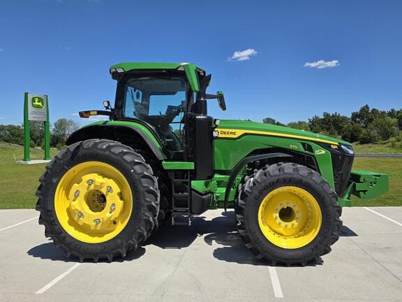 Image of John Deere 8R 370 equipment image 3