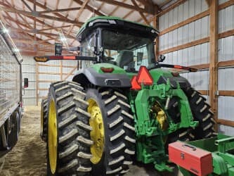 Image of John Deere 8R 370 equipment image 3