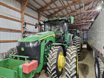 Image of John Deere 8R 370 equipment image 2