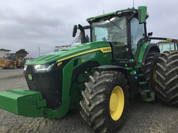 2025 John Deere 8R 370 Equipment Image0