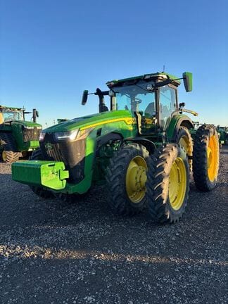 2025 John Deere 8R 370 Equipment Image0