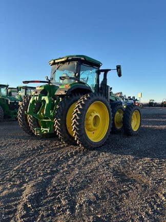 Image of John Deere 8R 370 equipment image 2