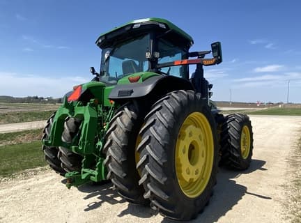 Image of John Deere 8R 370 equipment image 4
