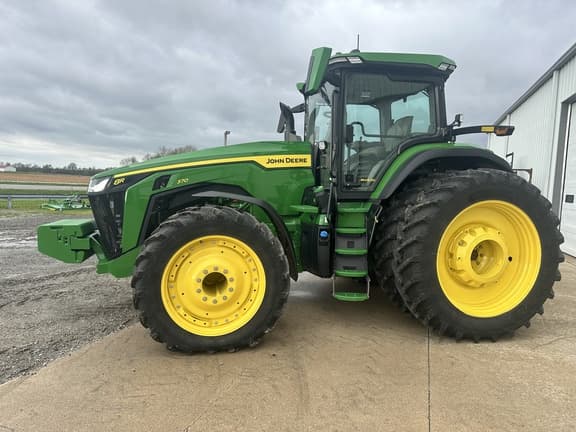 Image of John Deere 8R 370 equipment image 2