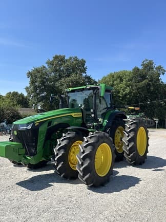 Image of John Deere 8R 370 equipment image 2