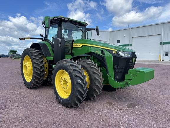 Image of John Deere 8R 370 equipment image 1