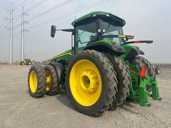 Image of John Deere 8R 370 equipment image 2