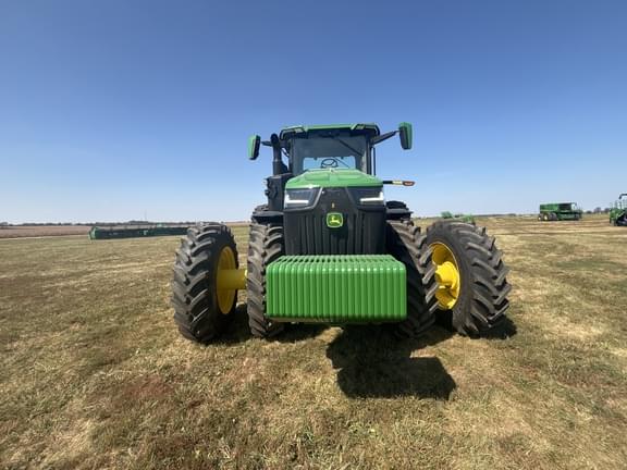 Image of John Deere 8R 370 equipment image 1