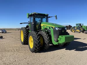 2025 John Deere 8R 370 Image