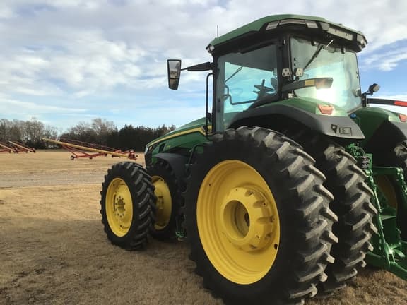 Image of John Deere 8R 370 equipment image 3