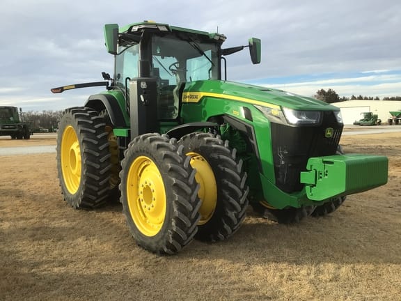 2025 John Deere 8R 370 Equipment Image0