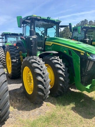 2025 John Deere 8R 370 Equipment Image0