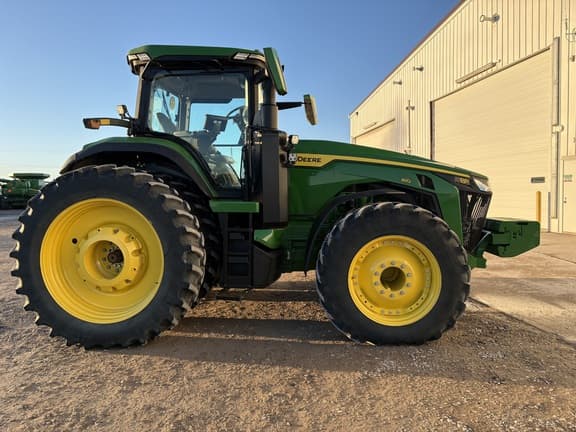 Image of John Deere 8R 410 equipment image 4