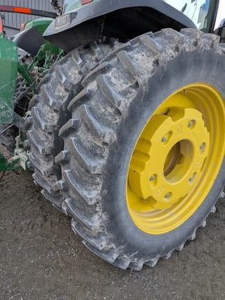 Image of John Deere 8R 410 equipment image 2