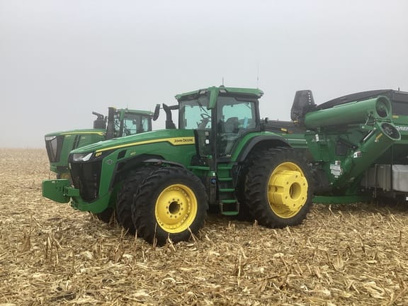 2025 John Deere 8R 410 Equipment Image0