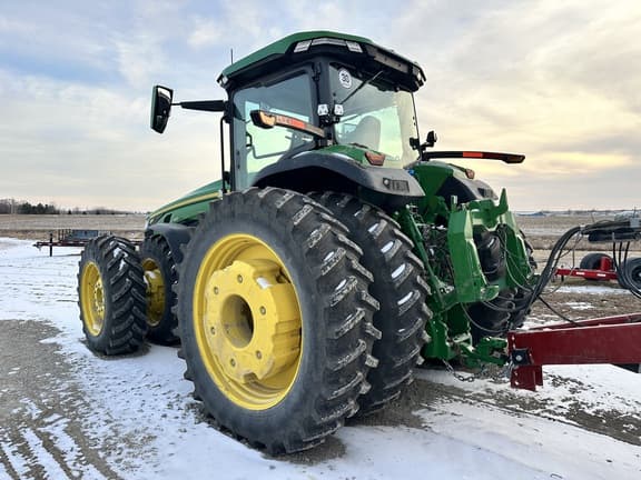 Image of John Deere 8R 410 equipment image 2
